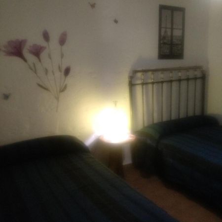 El Patio Andalu Bed & Breakfast Ardales Phòng bức ảnh